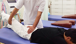 ストレッチ施術中